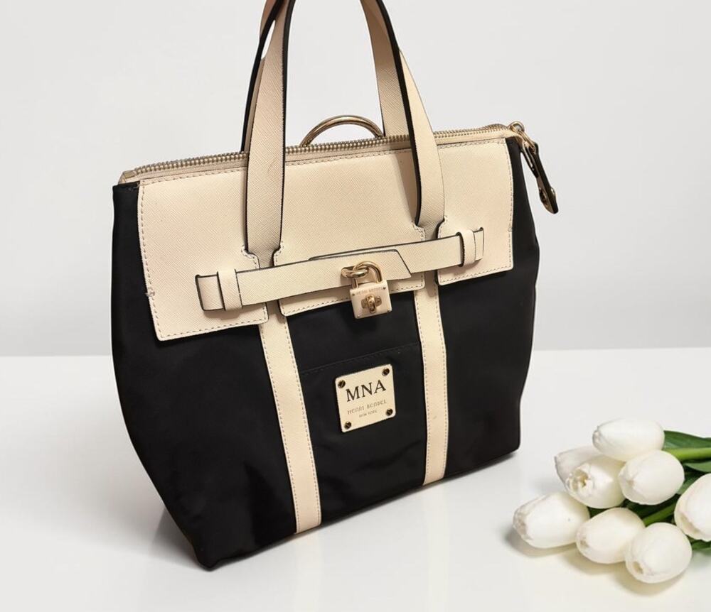 HENRI BENDEL New York Jetsetter Bag Nylon/Saffiano Leather Black Large READ